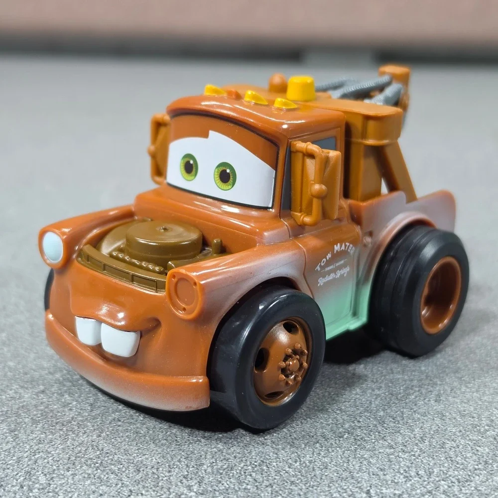 Disney Pixar Cars Tow Mater Toy Truck Kids Excellent Radiator Spring action